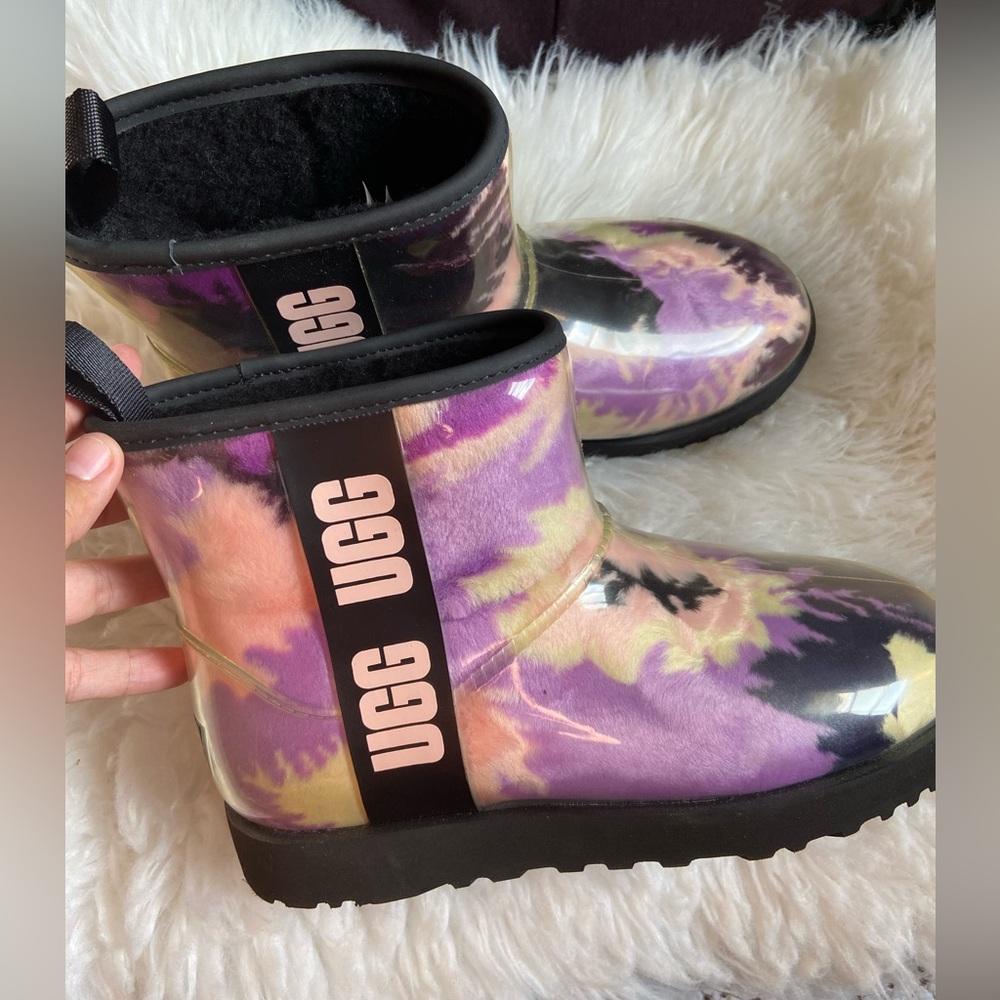 UGG classic clear mini tie dye magnolia fur boots size 8